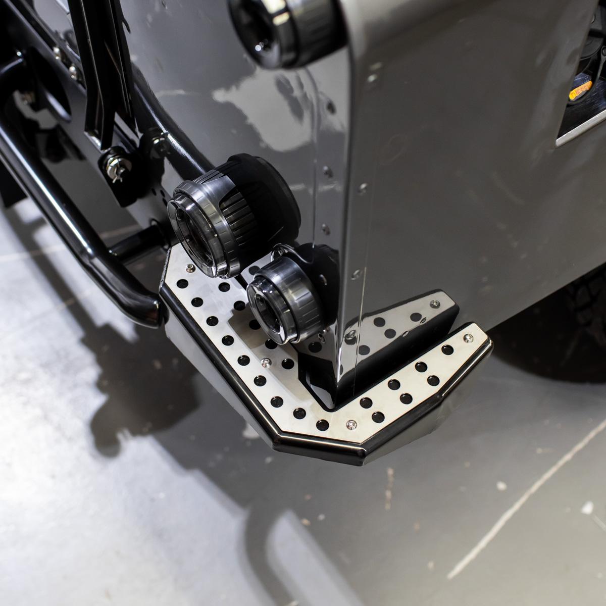 Defender 110 L316 1986-2016 Rear Corner Steps Defender 110 L316 1986-2016 Rear Corner Steps